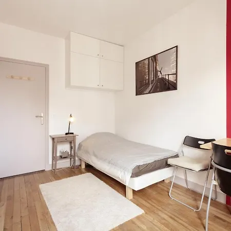 In La Defense Apartamento